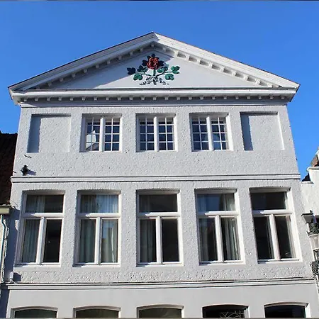 Maison De La Rose Πανσιόν Μπριζ